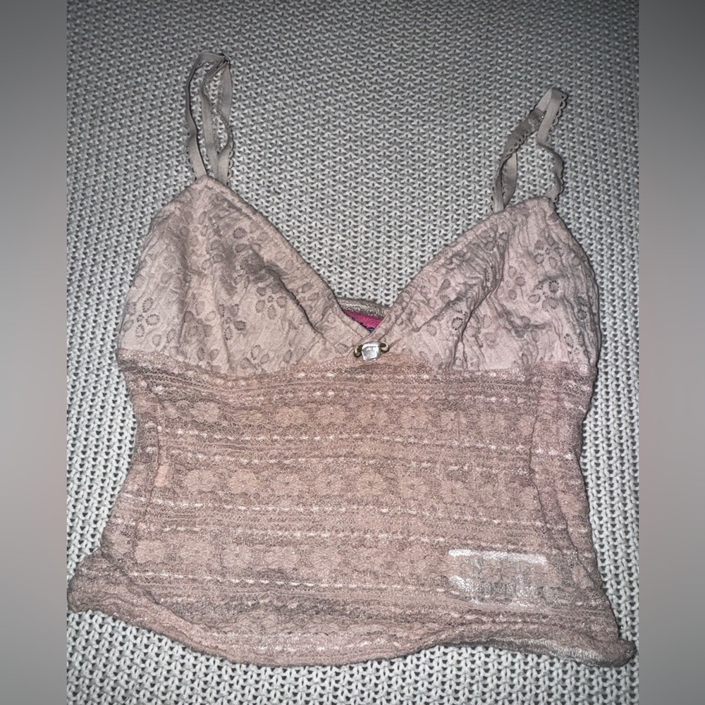 Super cute womens lace tank!